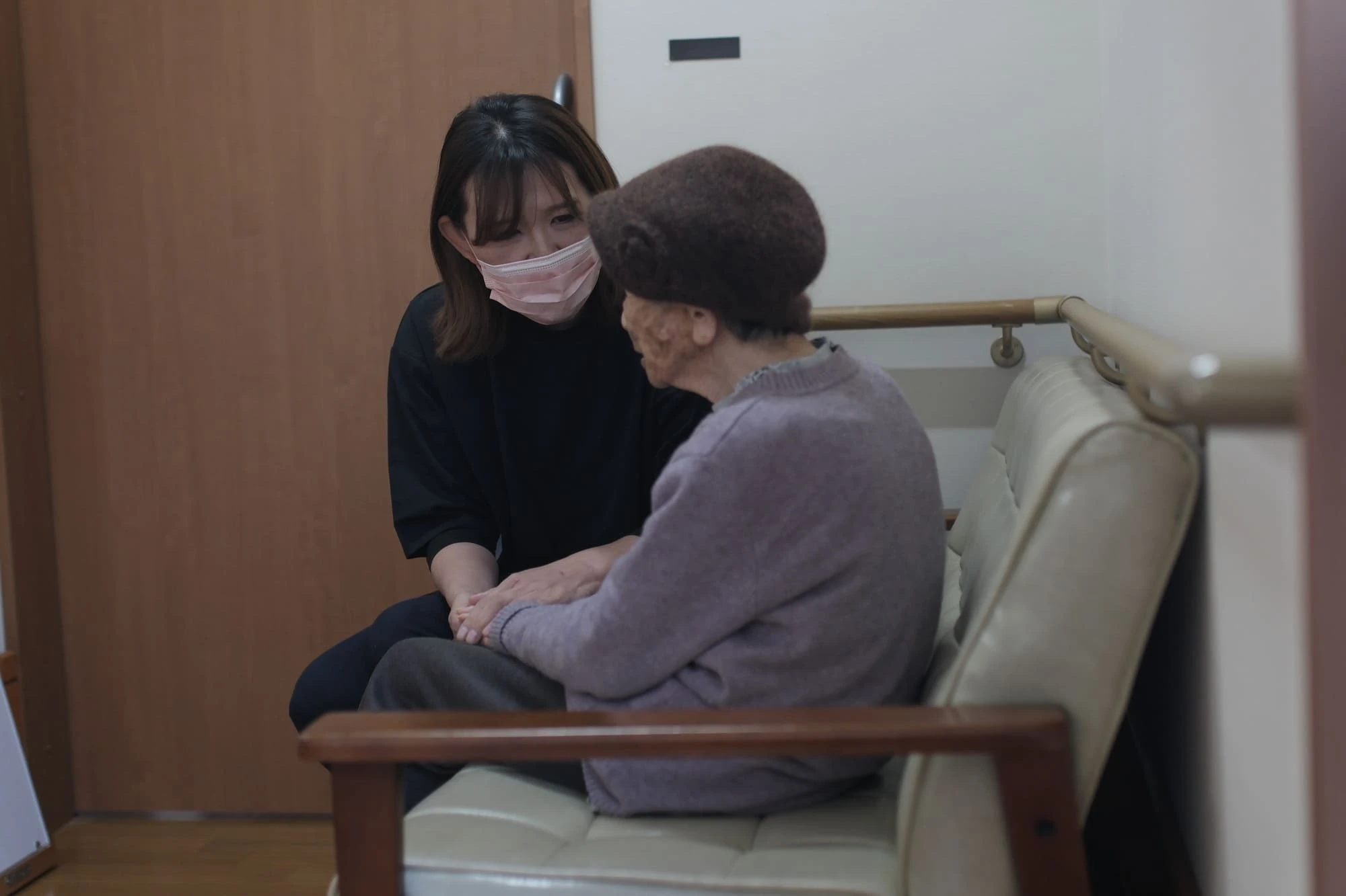 認知症ケアの専門家が共に歩む
